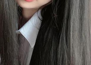 51酱的蓝色制服写真，高清得都快闪瞎我的眼！