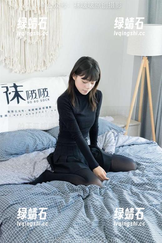 BoBoSocks袜啵啵 - 图片中的福利，泡芙的天蓝短棉袜让我想到了夏天的沙滩！