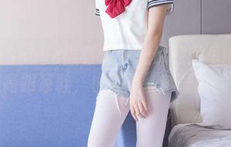 BoBoSocks袜啵啵 – 想说原图里的甜甜圈和高跟凉鞋，也许是一种奇妙的实验