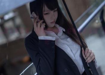 精选Halo_酱毛衣写真，感觉她的每一件毛衣都在说“快来删好感吧”！