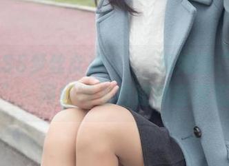 MSLASS梦丝女神 – 玥玥和她的“白色丝袜空间”：网红博主自建的意识流写真集