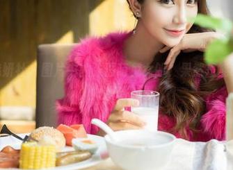 MiStar魅妍社 – 图片中的张雨萌兔女郎，果然是能萌翻一片的“兔子”。