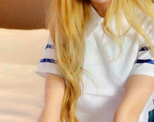 PANS写真 – 小奇的私拍图集，少女神情真是让人想多看几眼啊！