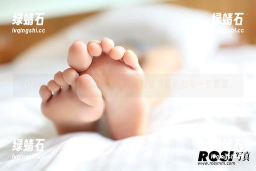 ROSI-杨晨晨 ROSI - 在杨晨晨的教室里:你可能会羡慕她的每一寸资源。