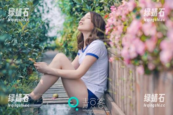 TGOD推女神 - 图包更新！歆小兔chobits带着妹妹，甜甜的氛围扑面而来。