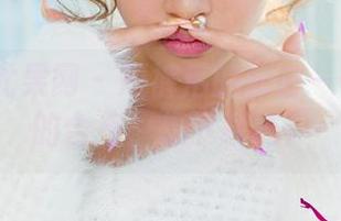 UGirls尤果网 – 短裤后的秘密——王语纯的合集，想下载吗？