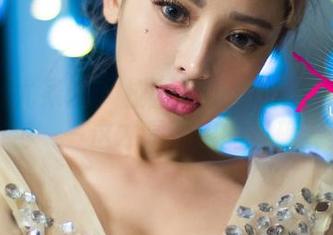 UGirls尤果网 – 校园资源大放送！艾小青专属图包——这才是上课的正确姿势吧！