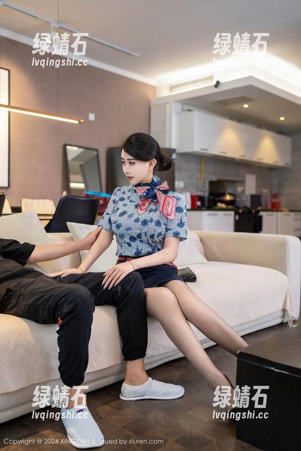 XINGYAN星颜社 - 自从看了潘思沁的棉袜写真，我一不小心就把自己的袜子翻出了柜子...这也算是种启发吧？