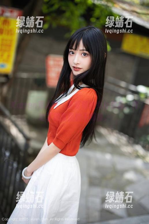 Xiuren秀人网 - 夏馨瑶的女仆作品，传达了颇高级的不羁感。