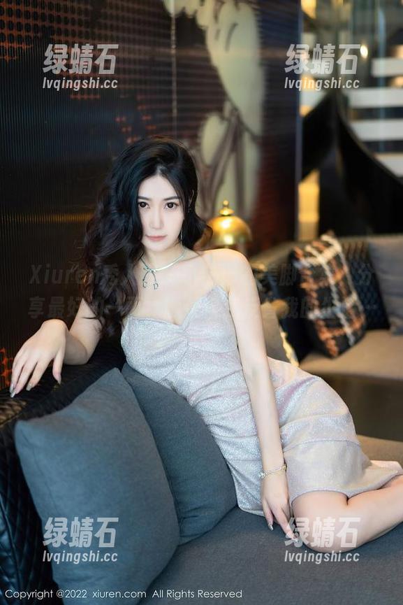 Xiuren秀人网 - 小热巴的美脚合集，分享最好的一面，顺便自我反省我的生活…。