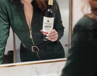 Xiuren秀人网 – 我本以为是普通的美足，没想到李丽莎的无圣光作品引发了我的审美危机。