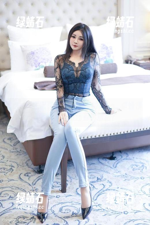 YouMi尤蜜荟 - 搭配短裙的Cris_卓娅祺，套图里居然还有小插曲？