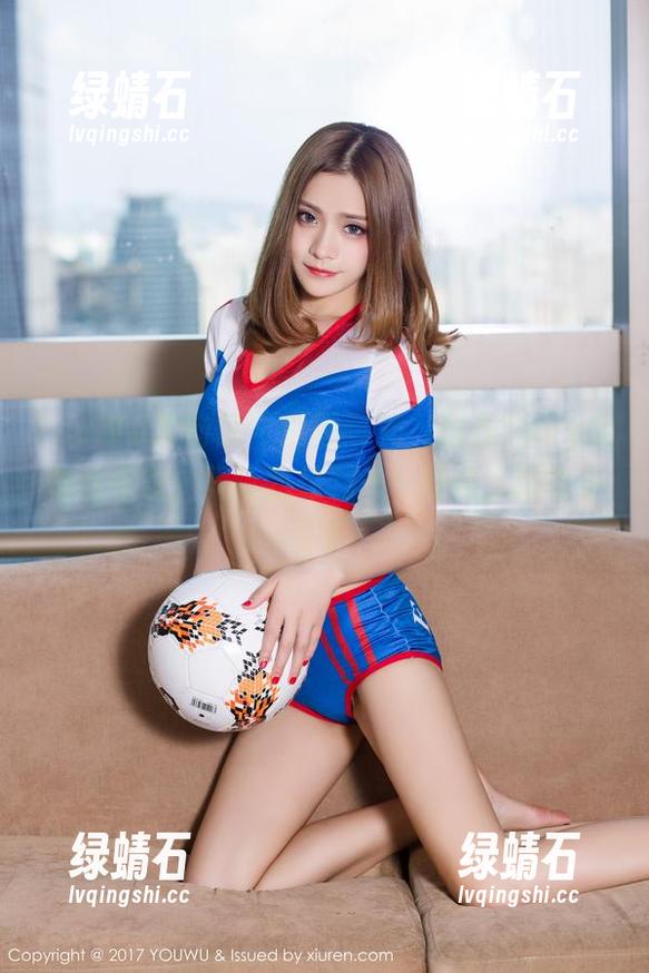 YouWu尤物馆 - 原图曝光，悦儿Yuky穿着这毛衣，竟让我想到……好吧，想太多了！