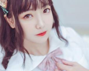 看lovely呆玄的少女图包，资源好像总是撩拨着，隐约又让人难以捉摸。