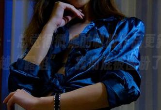 pans – 总觉得微妮的制服作品更新得越来越“露馅”，我彻底被圈粉了！