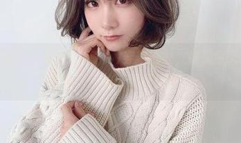昨晚梦见けん研(けんけん)穿着泳衣，结果今天这套图真来了！快下载压压惊！