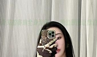 微密圈 – 不爱笑的赛琳全身渔网——她的原图让我们对渔网有了新理解！