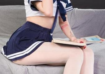 丽柜 – 然然私拍合集，让人对丝袜的定义悄然改变的一组图。