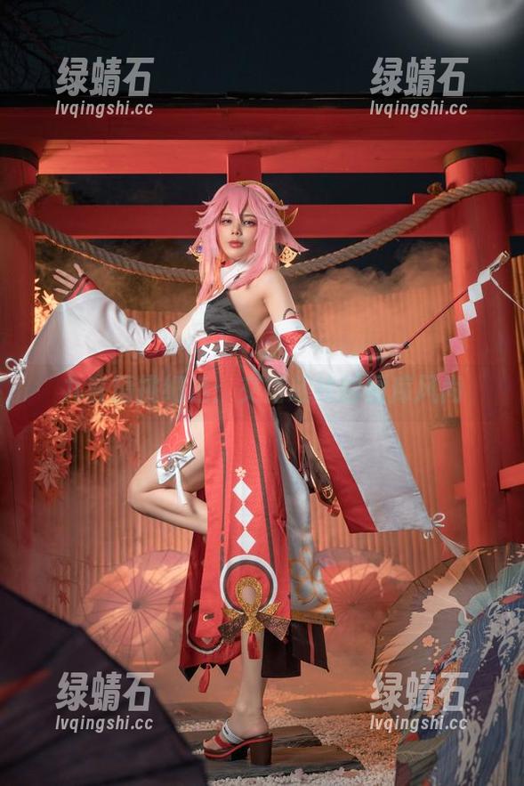 九言精挑细选：交错战线的图库风尚