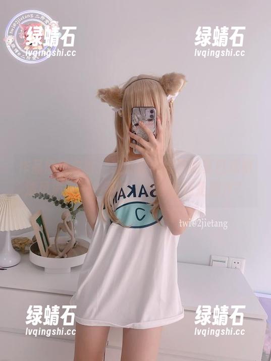 作品欣赏来啦，二阶堂宅绘子的夏日宛如清风满面——不过，为啥我还是流汗？