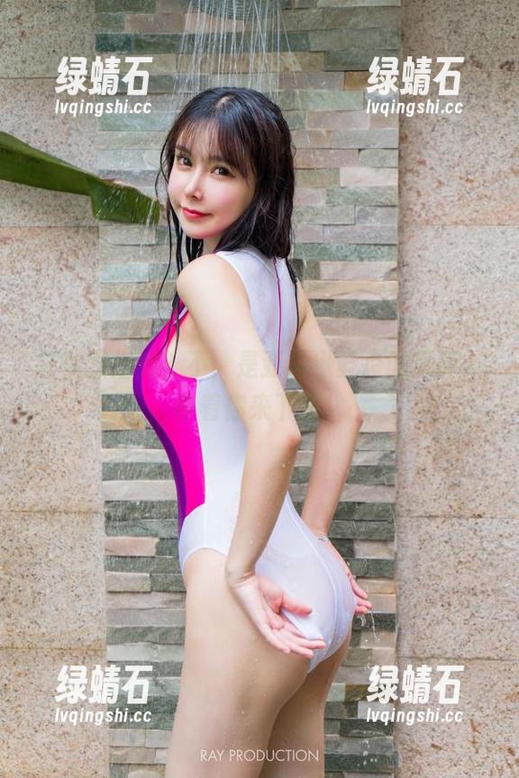 打歌服走秀？不，是亚马逊鲶鱼的写真，等着你来下载！