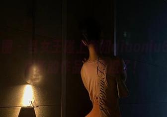 微密圈 – 当女王碰上俏妞qiaoniu66：更新的作品太能撩了！