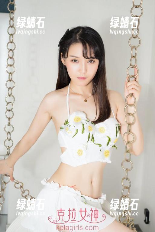 克拉女神 - 来一组佳莹的红润足底套图分享，真想一句“把你的双脚给我”！