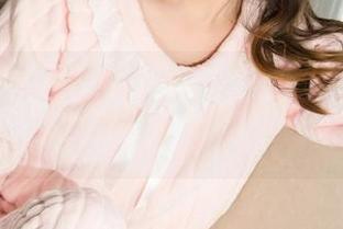 克拉女神 – 吕佳的黑白高清系列，清淡得让人心动，图片每一帧都像在低语。