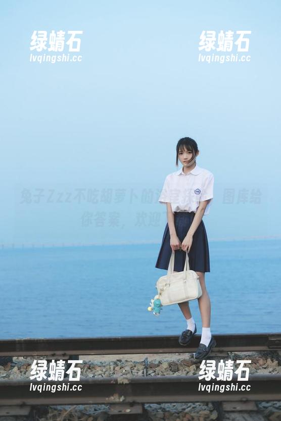 兔子Zzz不吃胡萝卜的浴室探险，图库给你答案，欢迎下载！
