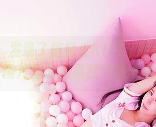 嗲囡囡 – 发现了施忆佳KITTY的女神作品，图片里的她果然气场十足。