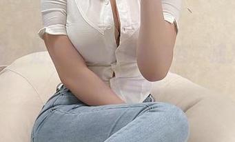 微密圈 – 奶宝妹纸的独特存在，成为你的专属壁纸吧