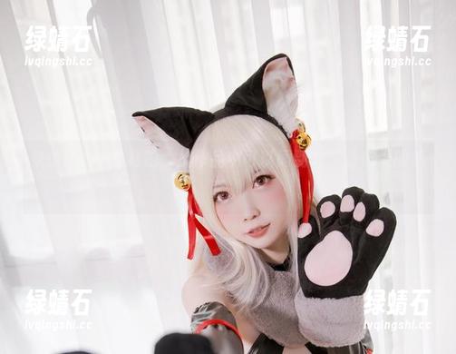 妖少you1的私拍，从作品中可以闻到北斋画布上的墨香。
