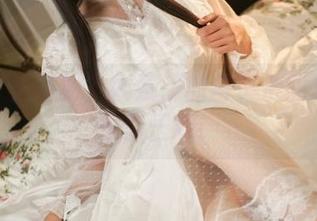 雪人？圣诞树？嫣嫣子的写真杂图总能惊爆你三观！
