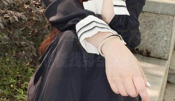 小众视觉 – 在小苹果的女王高清图册里，我是不是也能找到点女王的灵魂？