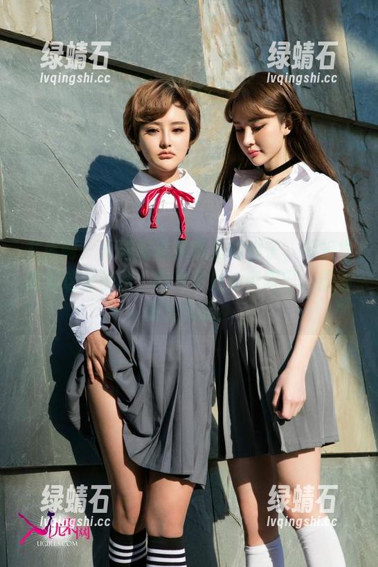 尤果网 - 周妍希在厨房里的样子，厨娘也能有这份优雅，图片不是说说而已，原图超出预期！