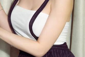 尤果网 – 李凌子最新网袜套图，注意，这里的细节比你想象的要丰富。