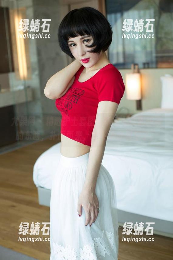 尤果网 - 精选护士套图，李宝儿让我想象的东西，扑面而来，妥妥地燃起来了。