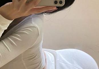 微密圈 – 已有警告，观看左公子666的粉粉色奶牛合集可能会引发好奇与惊叹！