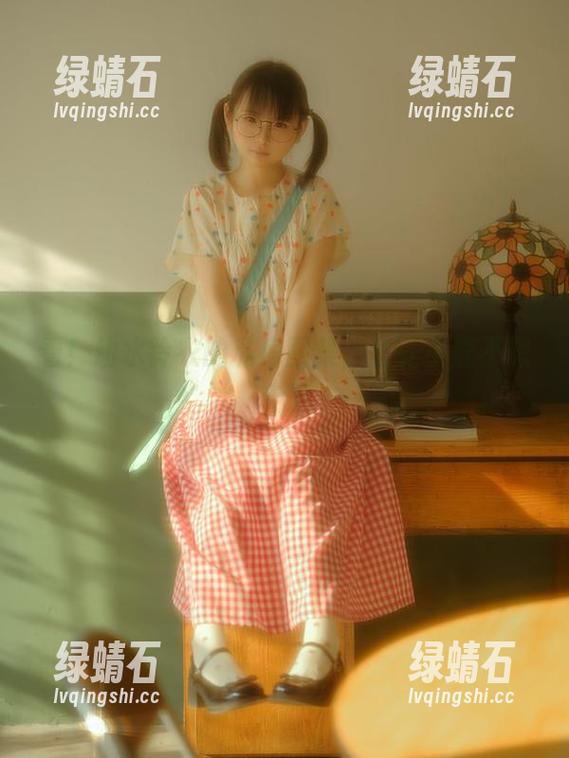 看！幼水铃衣的私房图集，圣诞小鹿不想走了