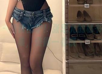 微密圈 – 新鲜出炉！张思允的秘书写真合集，值得一看哦～