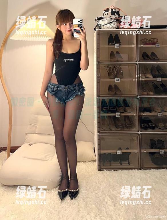 微密圈 - 新鲜出炉！张思允的秘书写真合集，值得一看哦～
