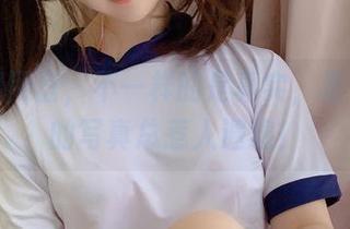 教室和网盘，不一样的是真实，是依酱呀的写真总惹人遐想！