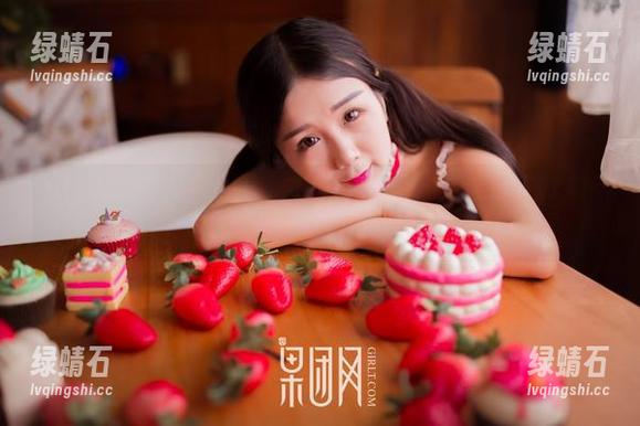 果团网-周妍希 果团网 - 周妍希旅拍图集,突然让我对“行走的风景”有了更多的质疑。