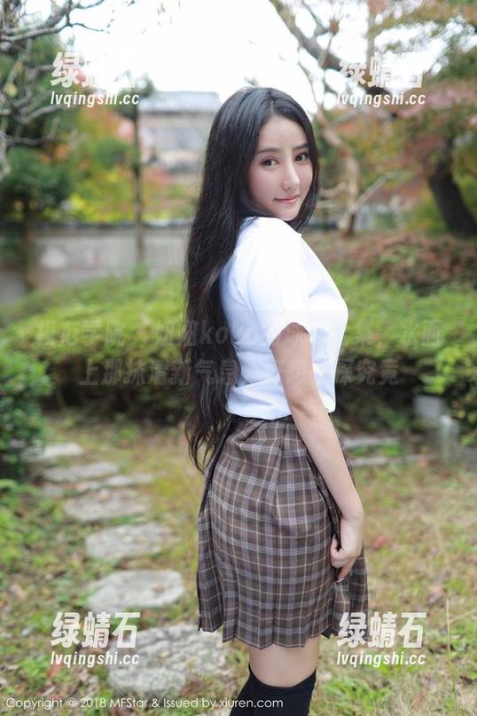 模范学院 - 妞妞koko的泳装全集，水面上那抹清新气息，好想一探究竟