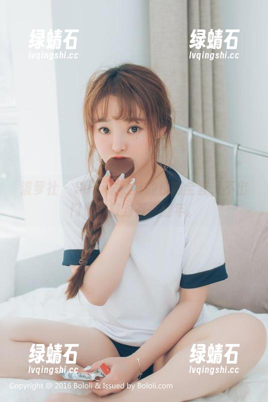 波萝社 - Suki朱忆音的校服全套，不出门也想被封存一整年。
