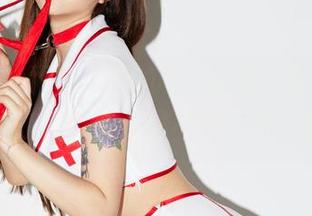 绝了！洛丽塔大哥的cos资源，甄姬在游园间轻舞，脑海里不断浮现出画面