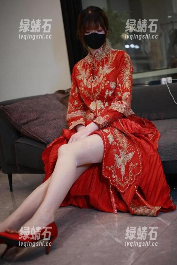 微密圈 - 身穿职业装的白龙猫女新作来了，原图预警，居然能把职场也拍得如此有趣？