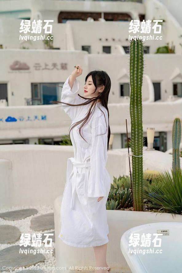 秀人网-Nic妮可可 秀人网 - 职业装日常:Nic妮可可和图库里的绝妙游戏企划