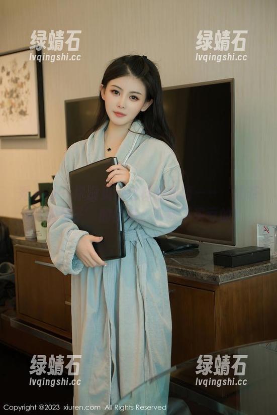秀人网 - 你没见过这样的姐姐——‘奶茶味的包子’的全集，下载不买亏的！
