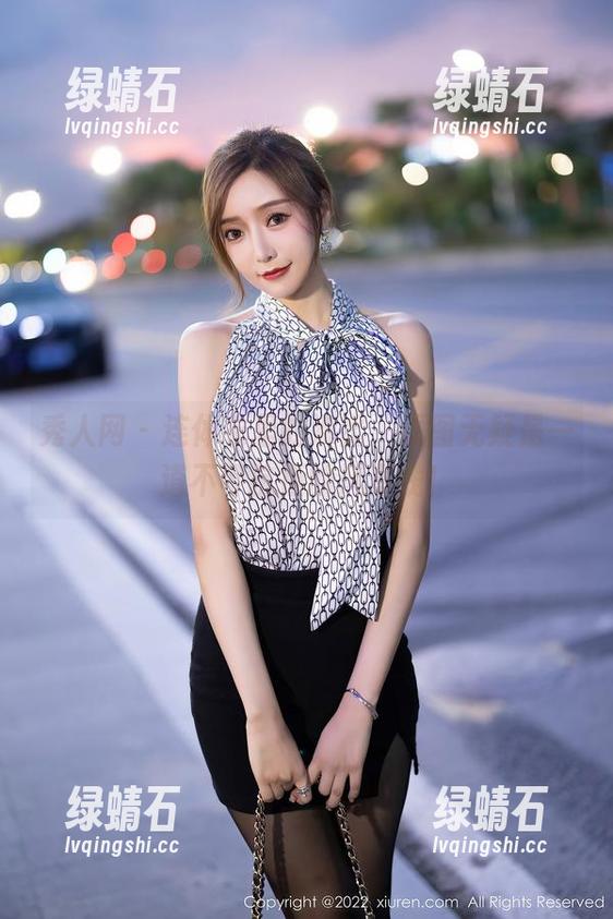 秀人网 - 连体衣里的娜比，原图无疑是一道不可抗拒的风景线！